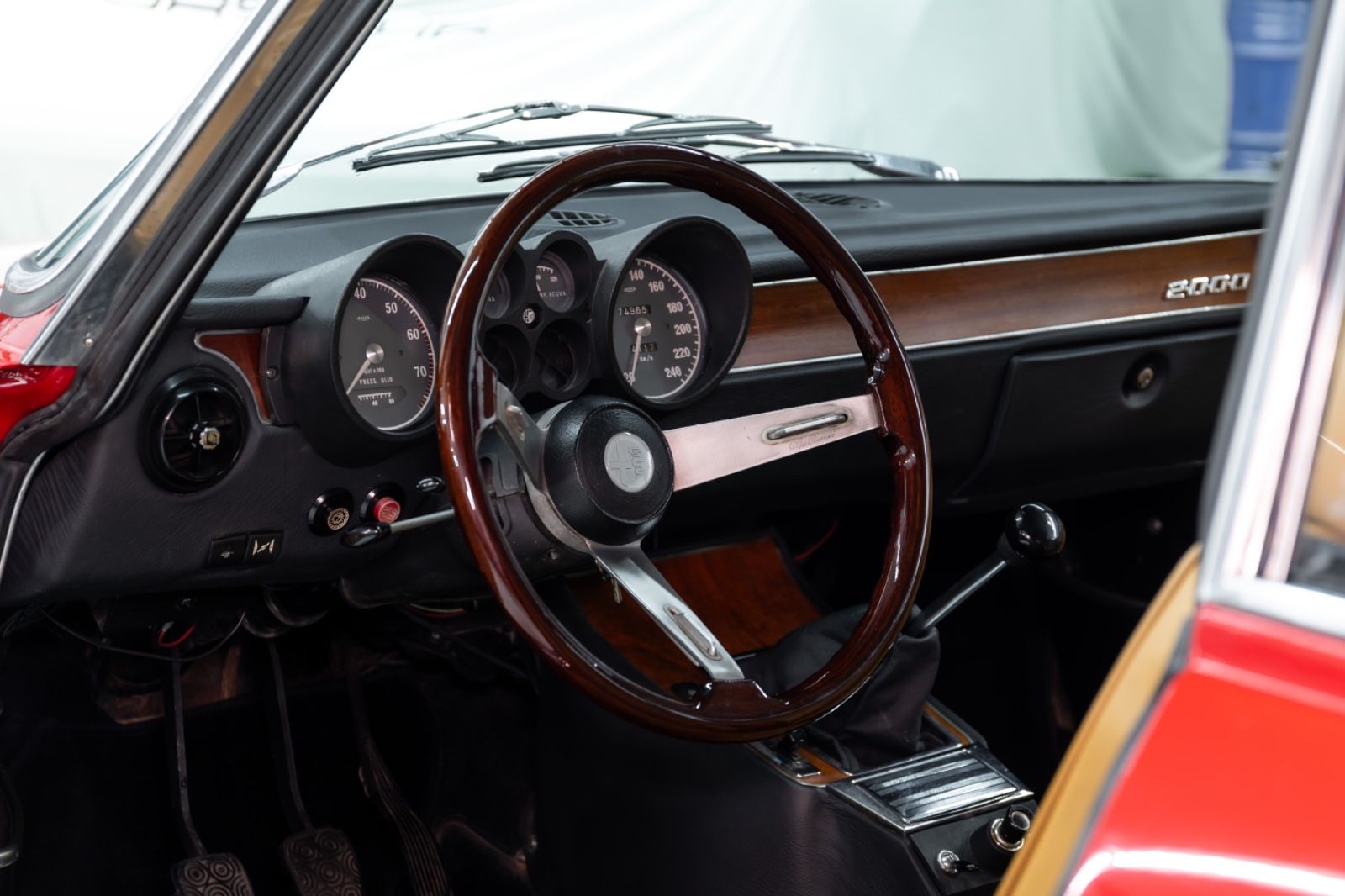 Fahrzeugabbildung Alfa Romeo 2000 GT Veloce I Note 2+ I H-Zulassung