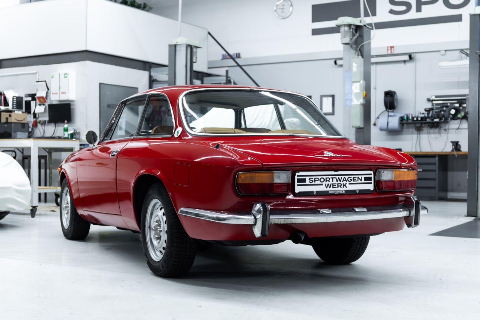 Fahrzeugabbildung Alfa Romeo 2000 GT Veloce I Note 2+ I H-Zulassung