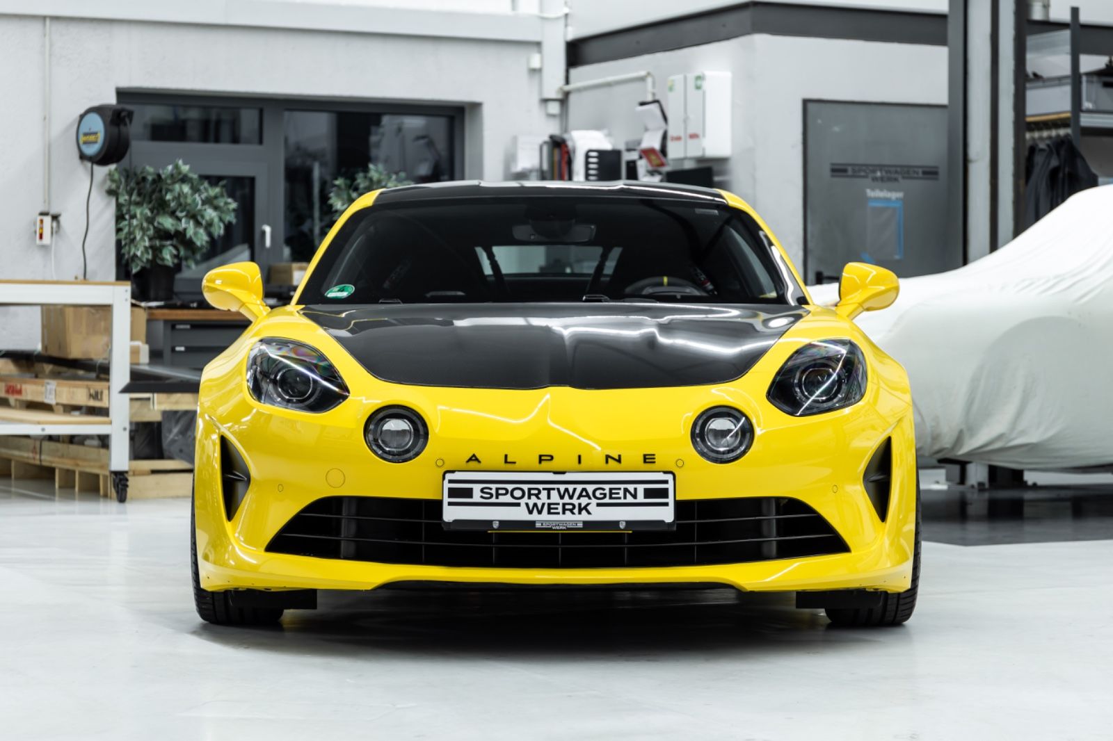 Fahrzeugabbildung Renault A110 S Color Edition I K&W I Carbon I 1. Hand