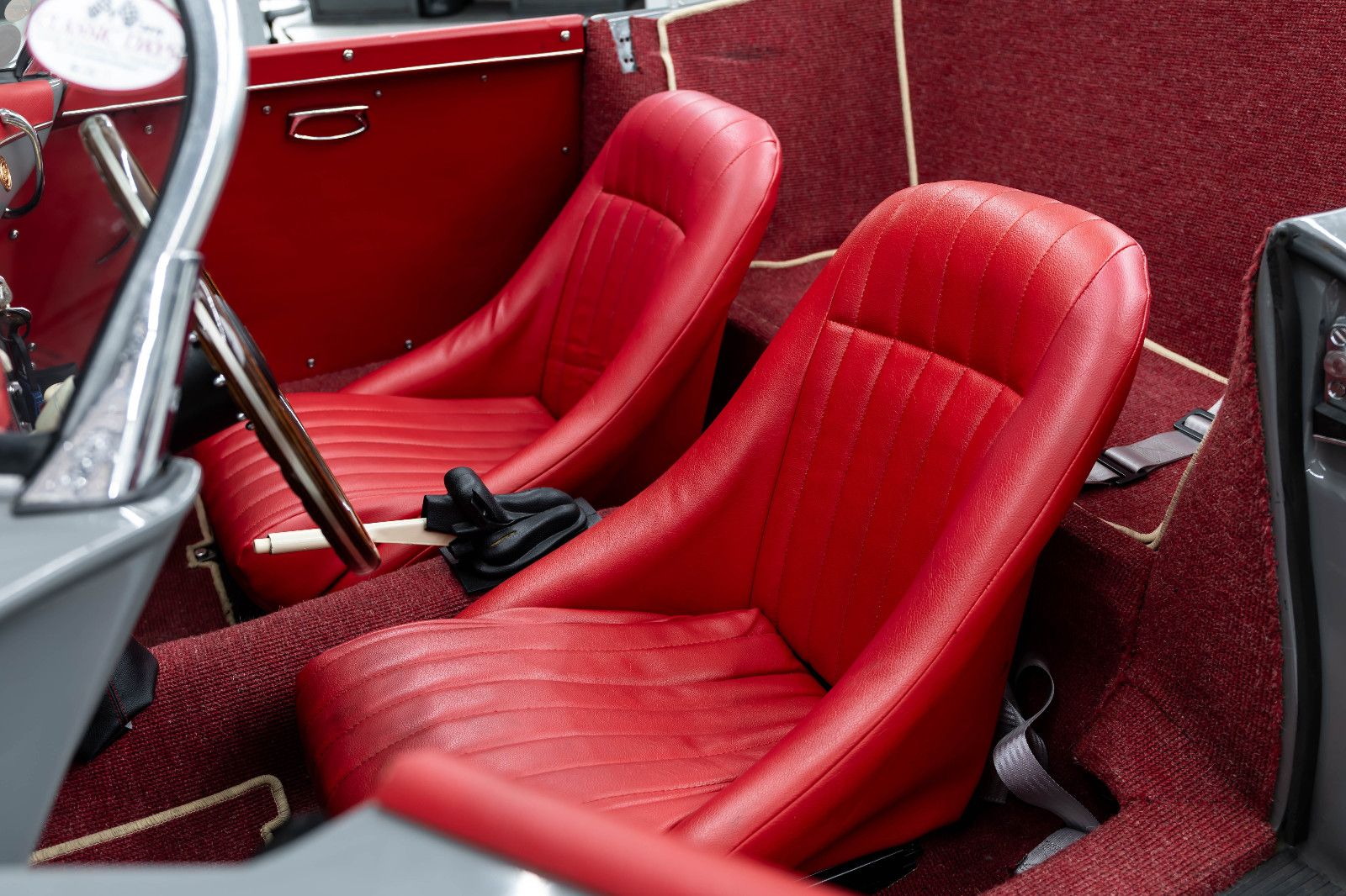 Fahrzeugabbildung Volkswagen Speedster 356 Replika 1974 I H-Zulassung I Weber