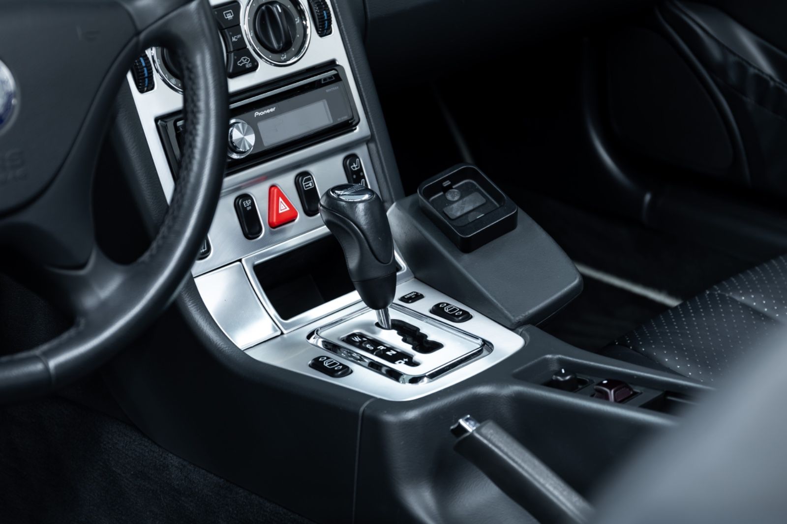 Fahrzeugabbildung Mercedes-Benz SLK 200 Kompressor SPECIAL EDITION I 1. Hand