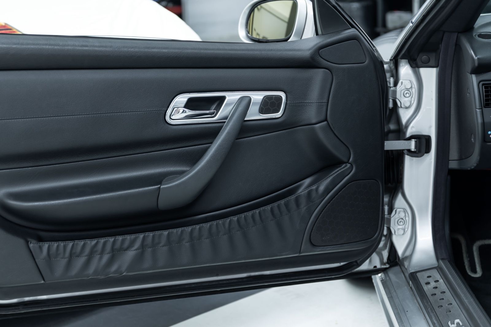 Fahrzeugabbildung Mercedes-Benz SLK 200 Kompressor SPECIAL EDITION I 1. Hand