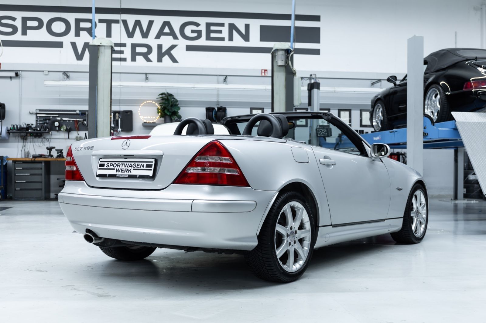 Fahrzeugabbildung Mercedes-Benz SLK 200 Kompressor SPECIAL EDITION I 1. Hand