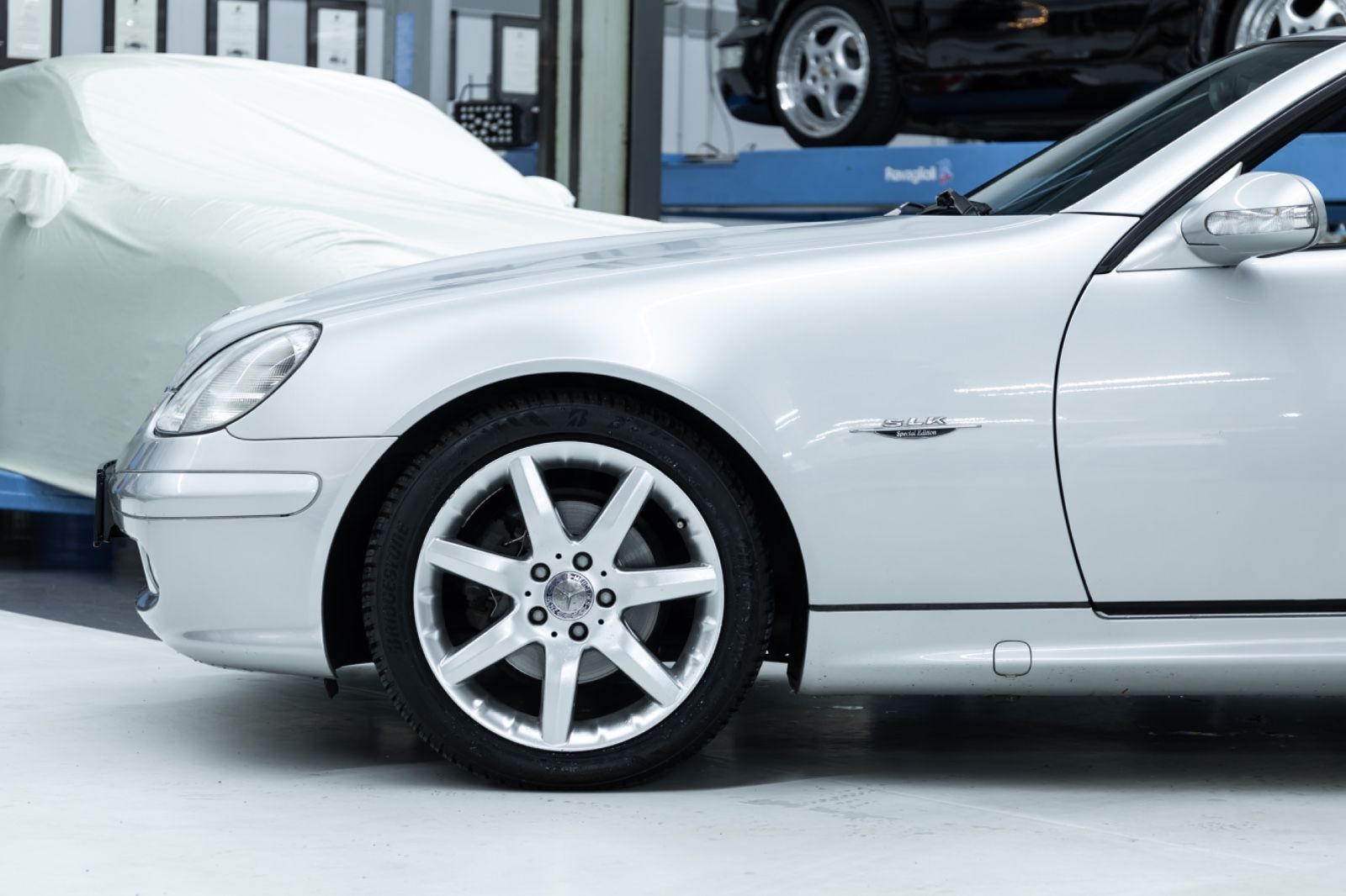 Fahrzeugabbildung Mercedes-Benz SLK 200 Kompressor SPECIAL EDITION I 1. Hand