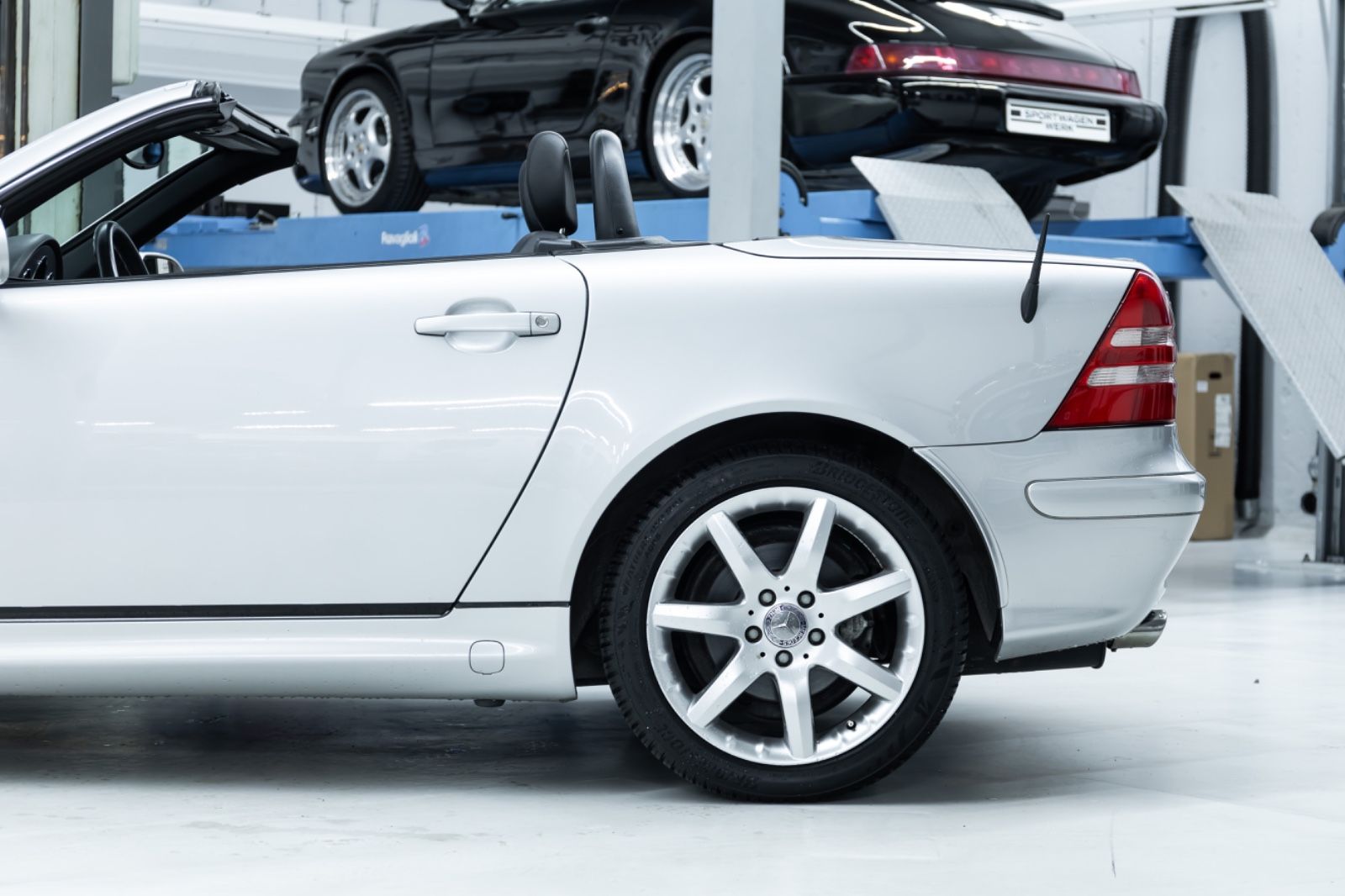 Fahrzeugabbildung Mercedes-Benz SLK 200 Kompressor SPECIAL EDITION I 1. Hand