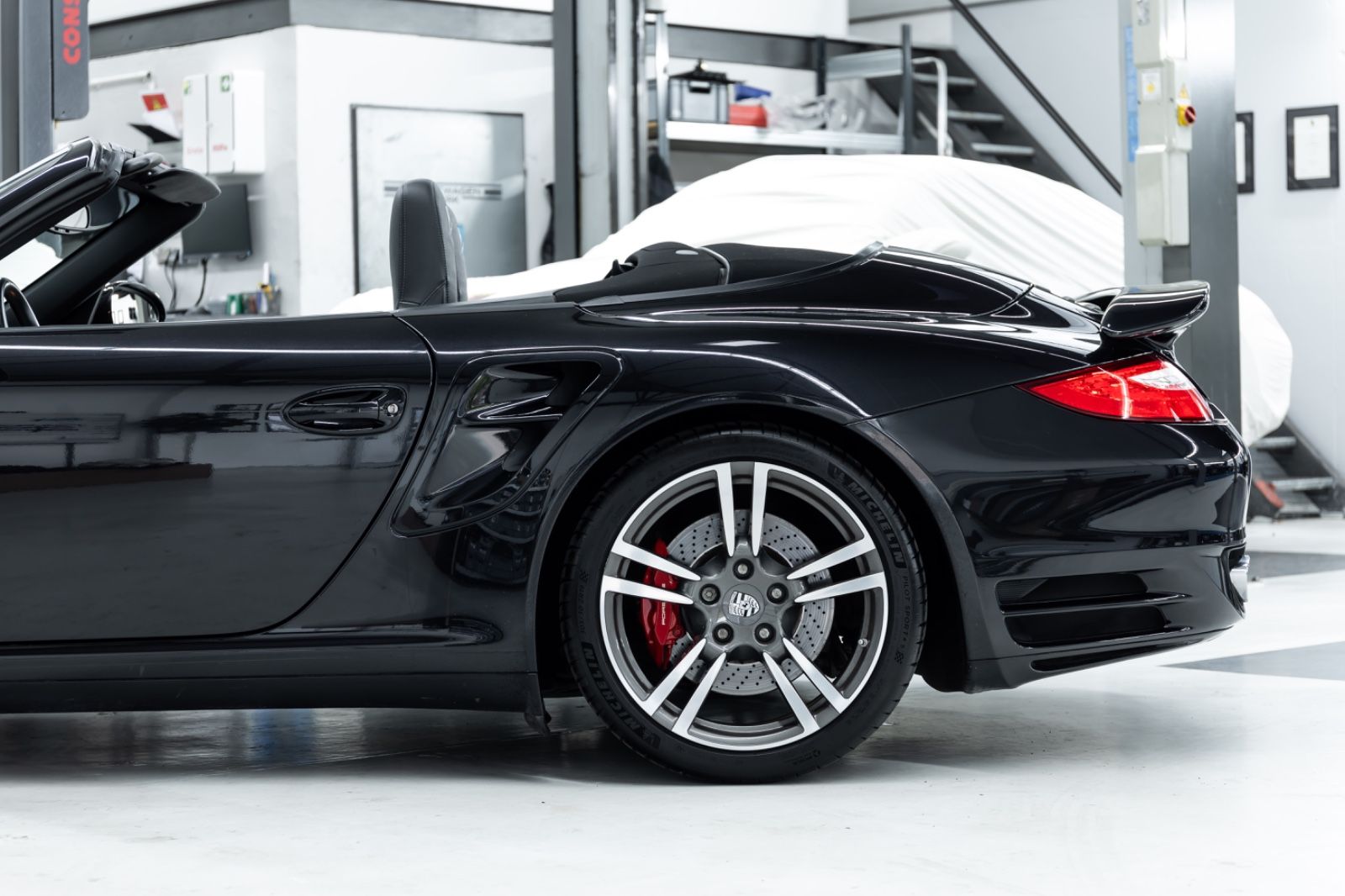 Fahrzeugabbildung Porsche 997 I 911 Turbo Cabrio I Bose I Sitzbelüftung