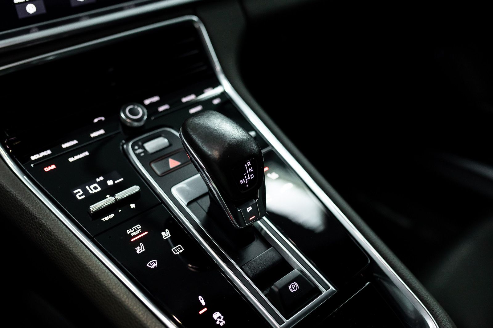 Fahrzeugabbildung Porsche Panamera 4S I BOSE I LED I Softclose I Sitzklima