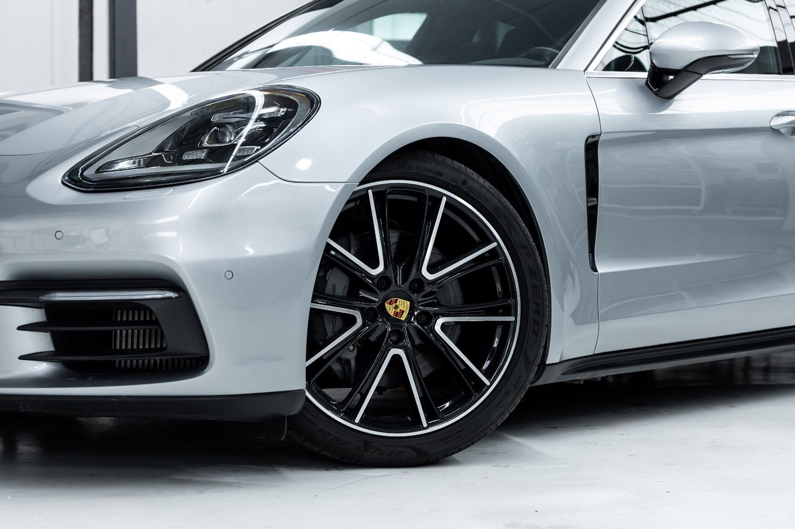 Fahrzeugabbildung Porsche Panamera 4S I BOSE I LED I Softclose I Sitzklima