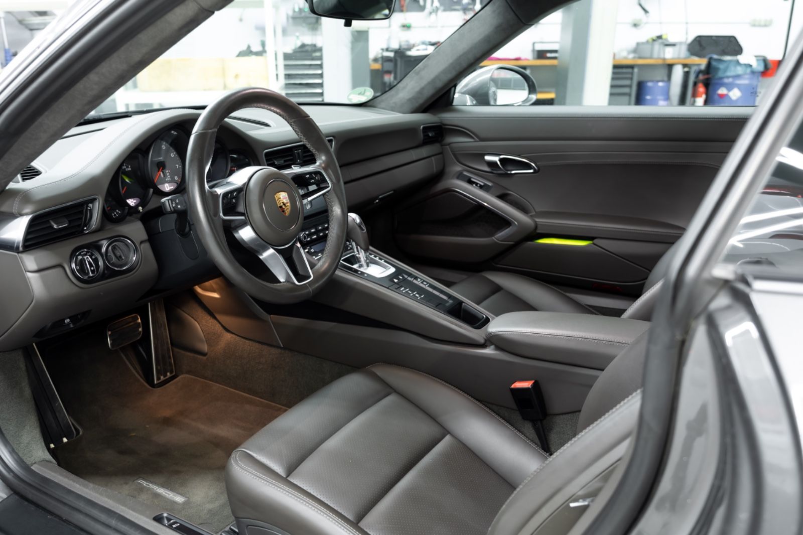 Fahrzeugabbildung Porsche 911 Carrera 4S I PDLS+ I 2.Hand I BRD I Approved