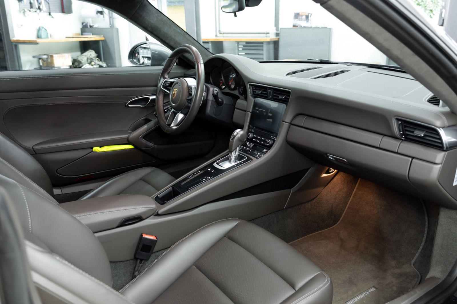 Fahrzeugabbildung Porsche 911 Carrera 4S I PDLS+ I 2.Hand I BRD I Approved