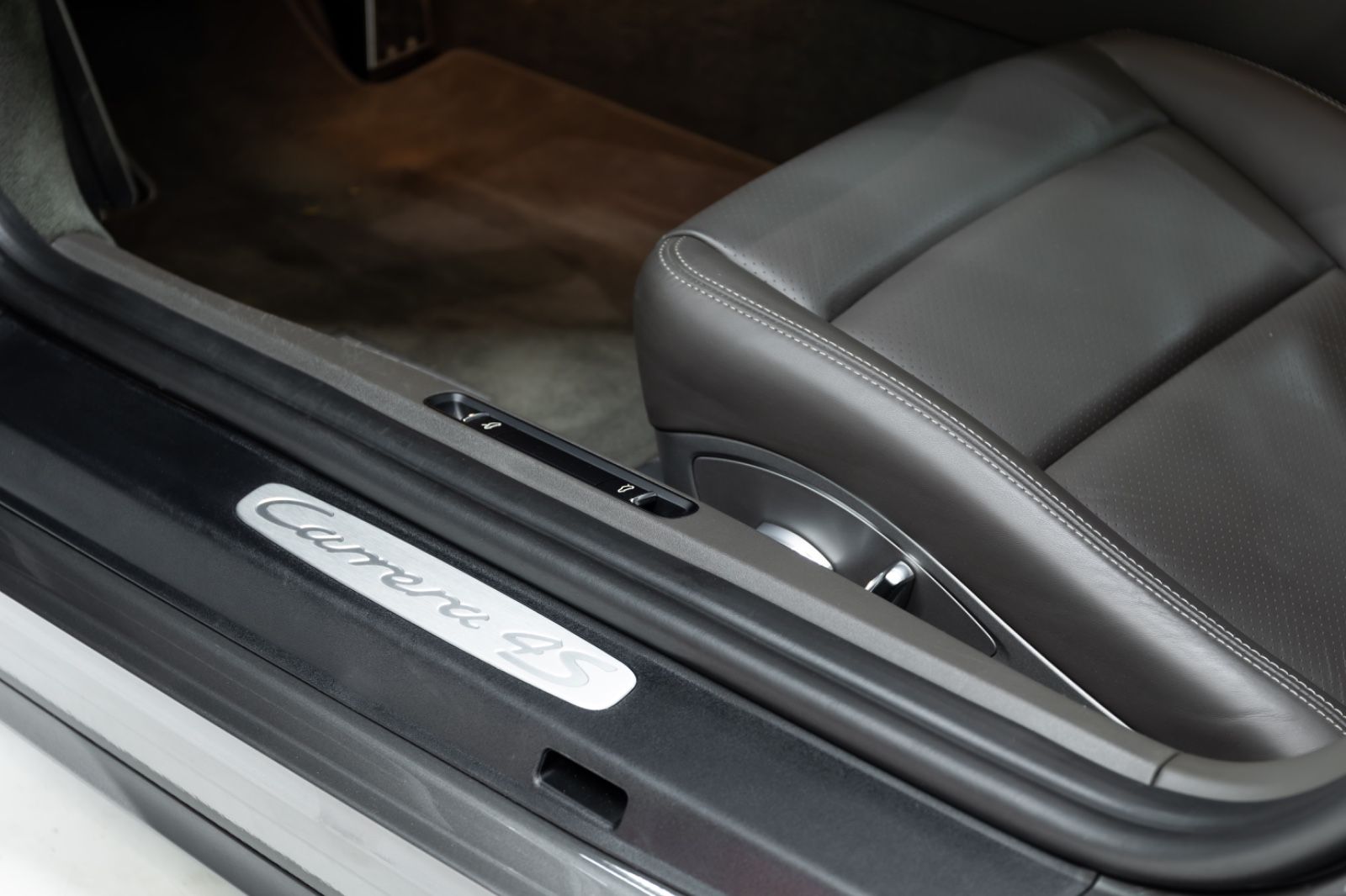 Fahrzeugabbildung Porsche 911 Carrera 4S I PDLS+ I 2.Hand I BRD I Approved