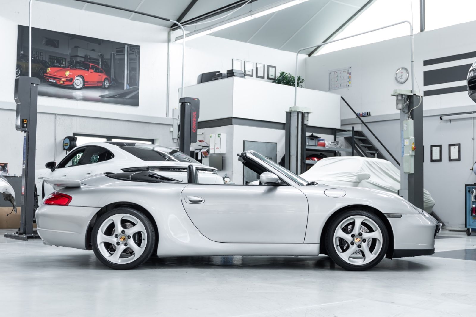 Fahrzeugabbildung Porsche 996 I 911 Carrera Cabriolet I 2. Hand I AT-Motor