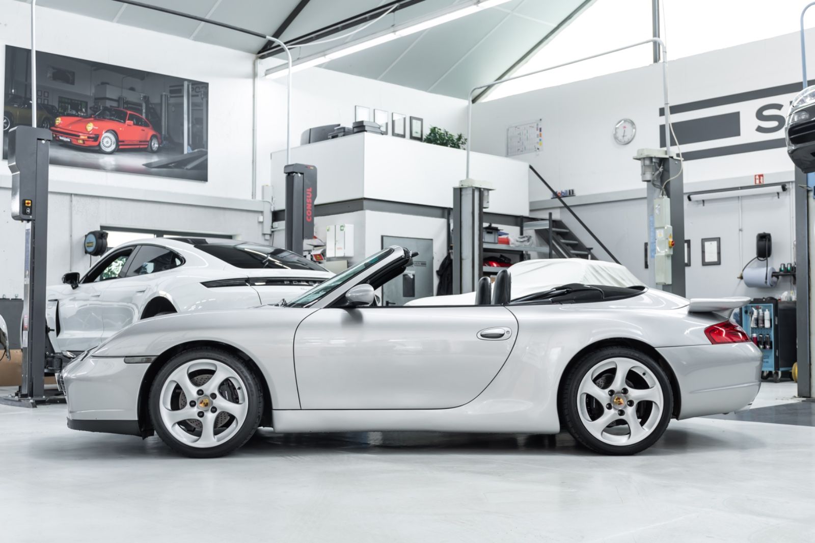 Fahrzeugabbildung Porsche 996 I 911 Carrera Cabriolet I 2. Hand I AT-Motor