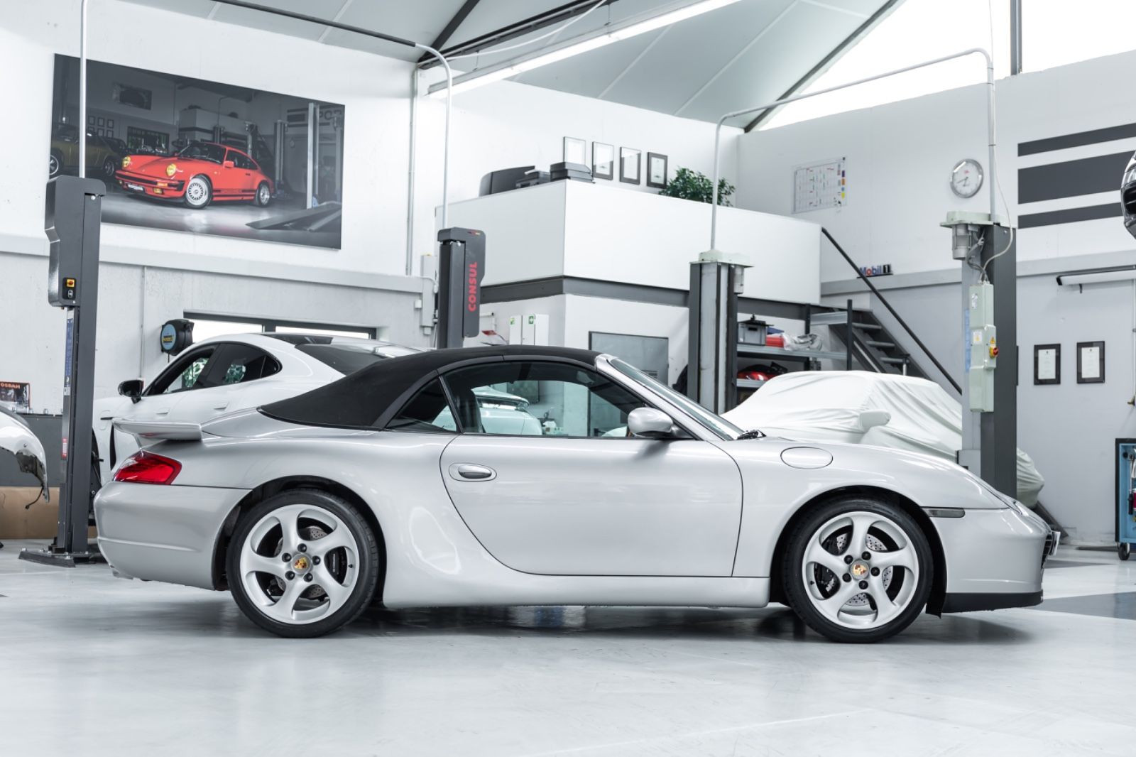 Fahrzeugabbildung Porsche 996 I 911 Carrera Cabriolet I 2. Hand I AT-Motor